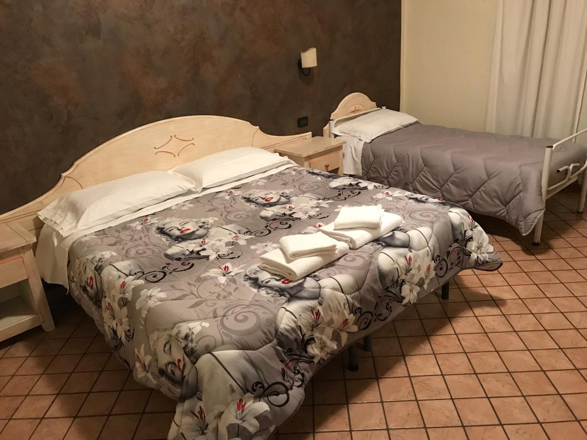 Отель Relais Stella Синья Экстерьер фото