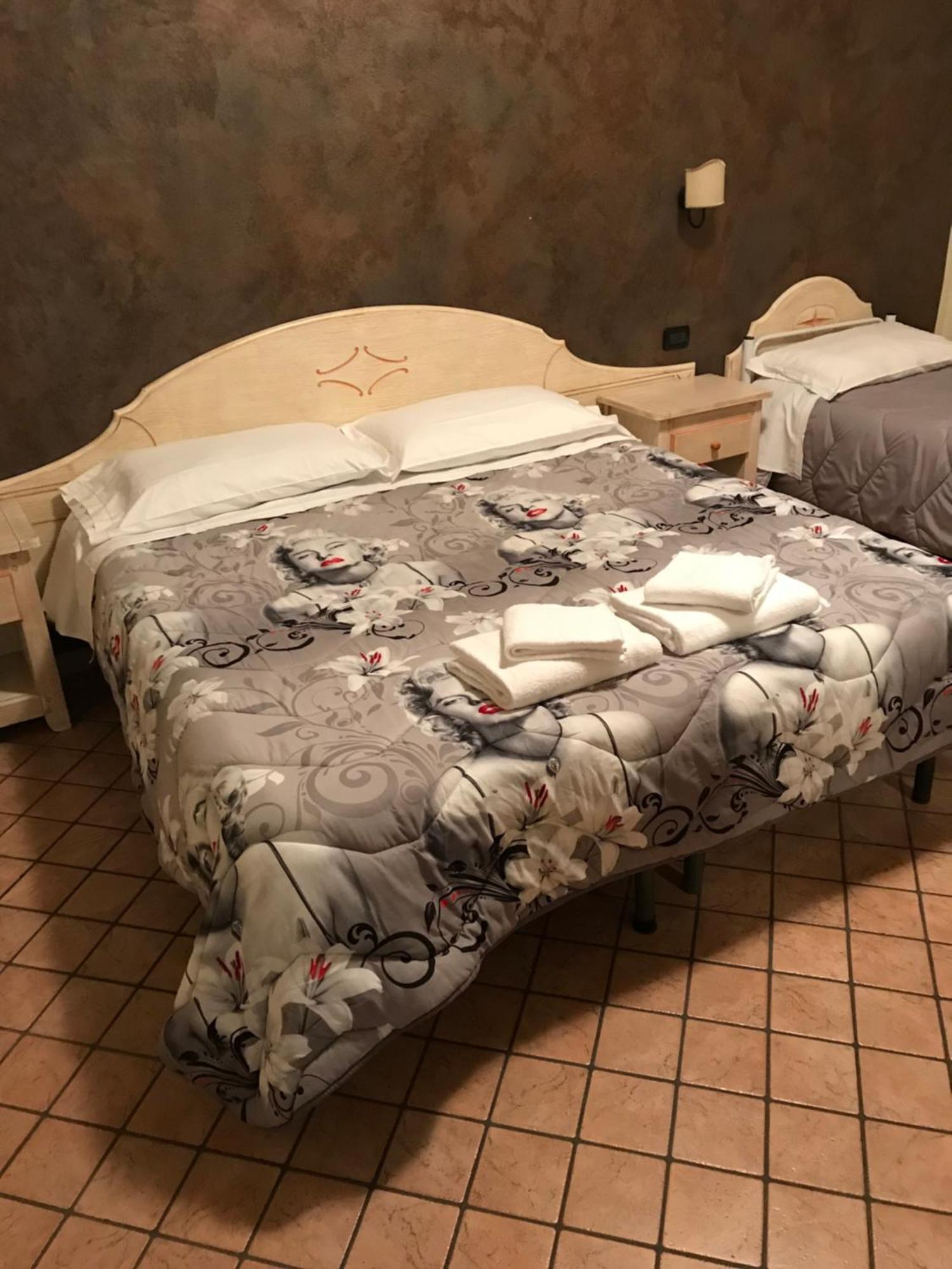 Отель Relais Stella Синья Экстерьер фото