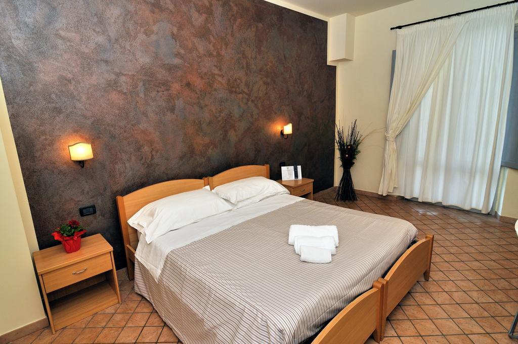Отель Relais Stella Синья Экстерьер фото