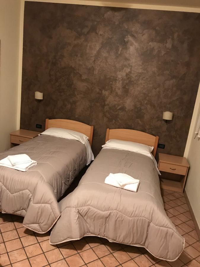 Отель Relais Stella Синья Экстерьер фото